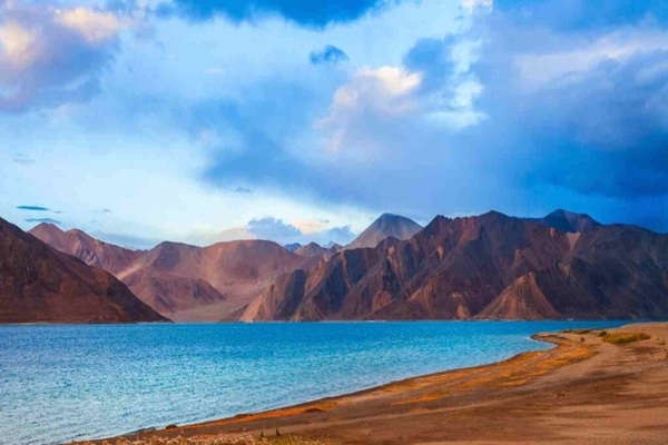 Pangong Lake view
